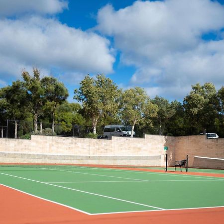 Pullman Bunker Bay Resort Margaret River Dunsborough Exteriér fotografie Tennis court at the University of Western Australia