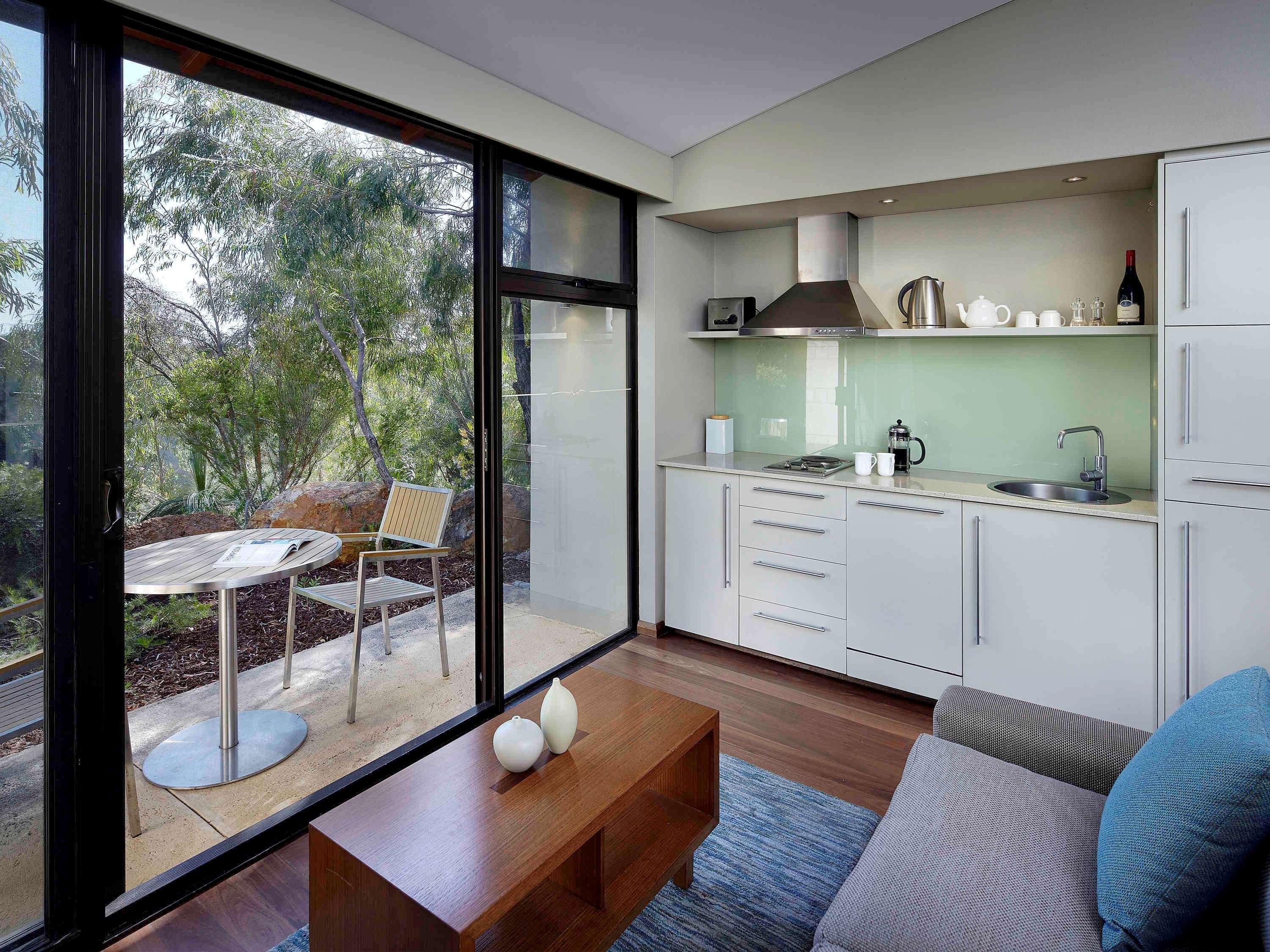 Pullman Bunker Bay Resort Margaret River Dunsborough Exteriér fotografie A kitchen in a typical apartment at the Village