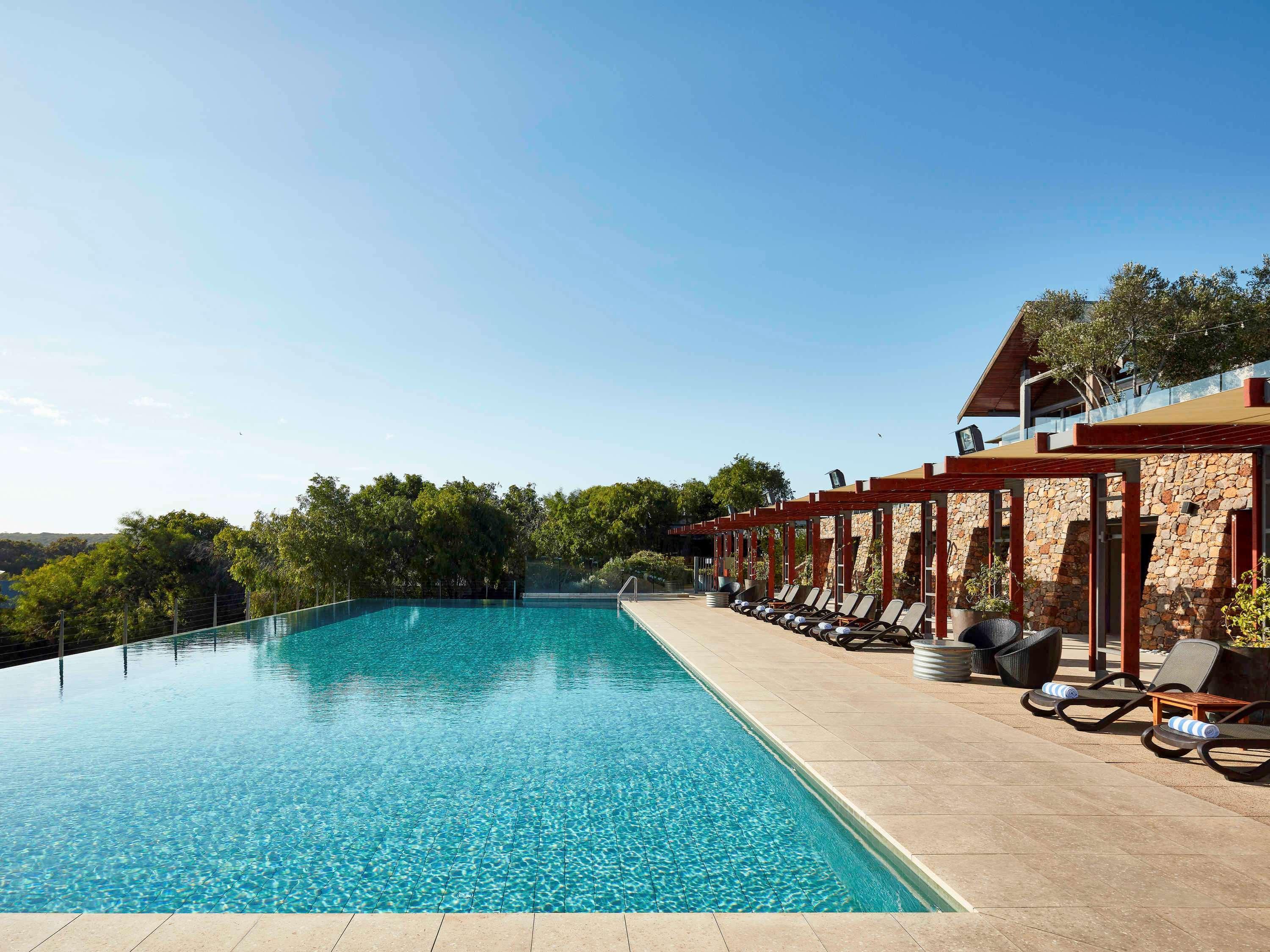Pullman Bunker Bay Resort Margaret River Dunsborough Exteriér fotografie The swimming pool at the hotel