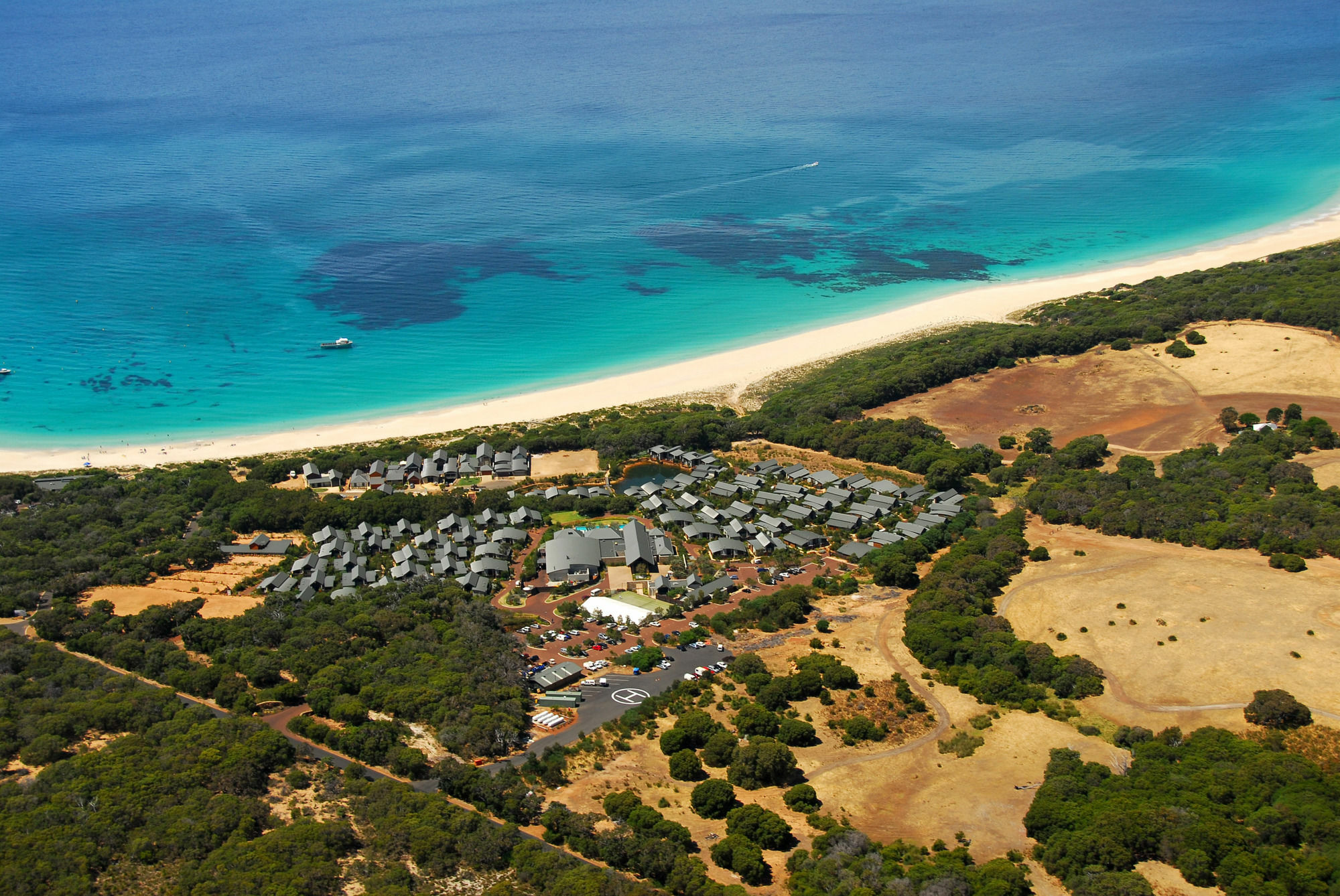 Pullman Bunker Bay Resort Margaret River Dunsborough Exteriér fotografie Aerial view of the town